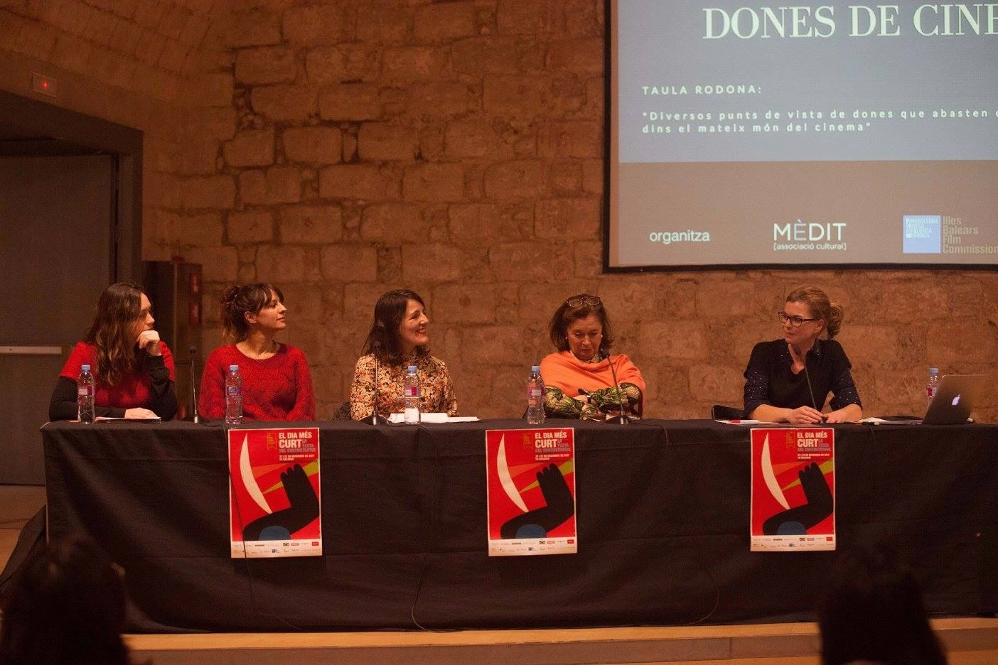 Taules rodones &middot; Mujeres de Cine